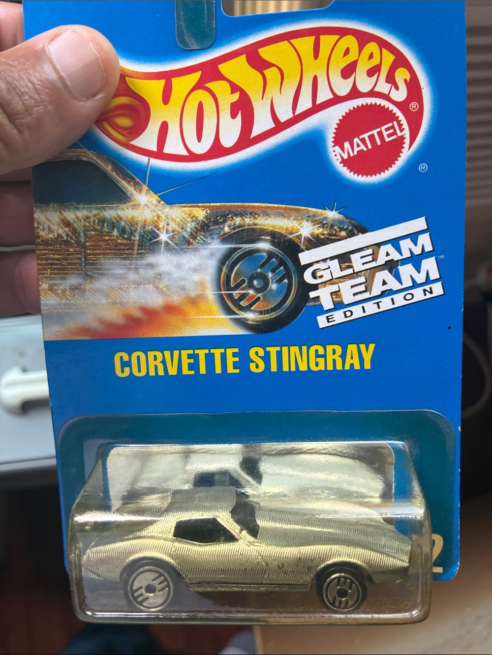 Hot Wheels Corvette Stingray - Gleam Team Gold